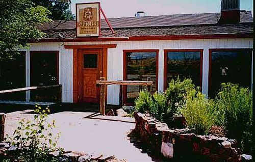 Capitol Reef Inn & Cafe Torrey Εξωτερικό φωτογραφία
